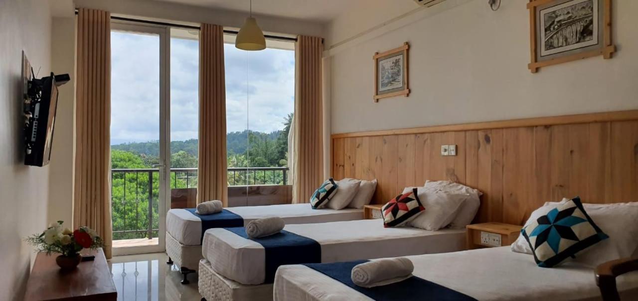 Sky View Grand Hotell Kandy Exteriör bild