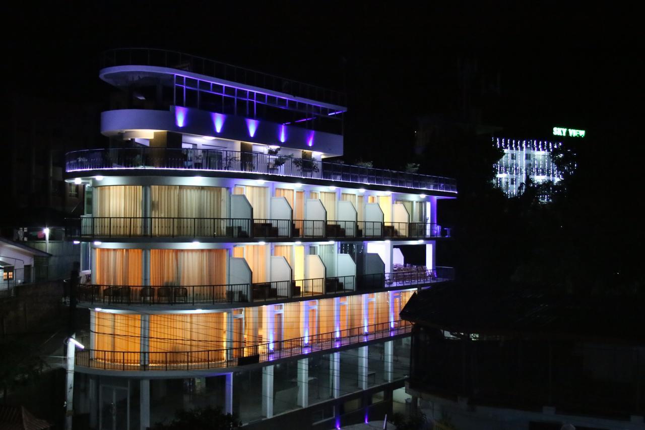 Sky View Grand Hotell Kandy Exteriör bild