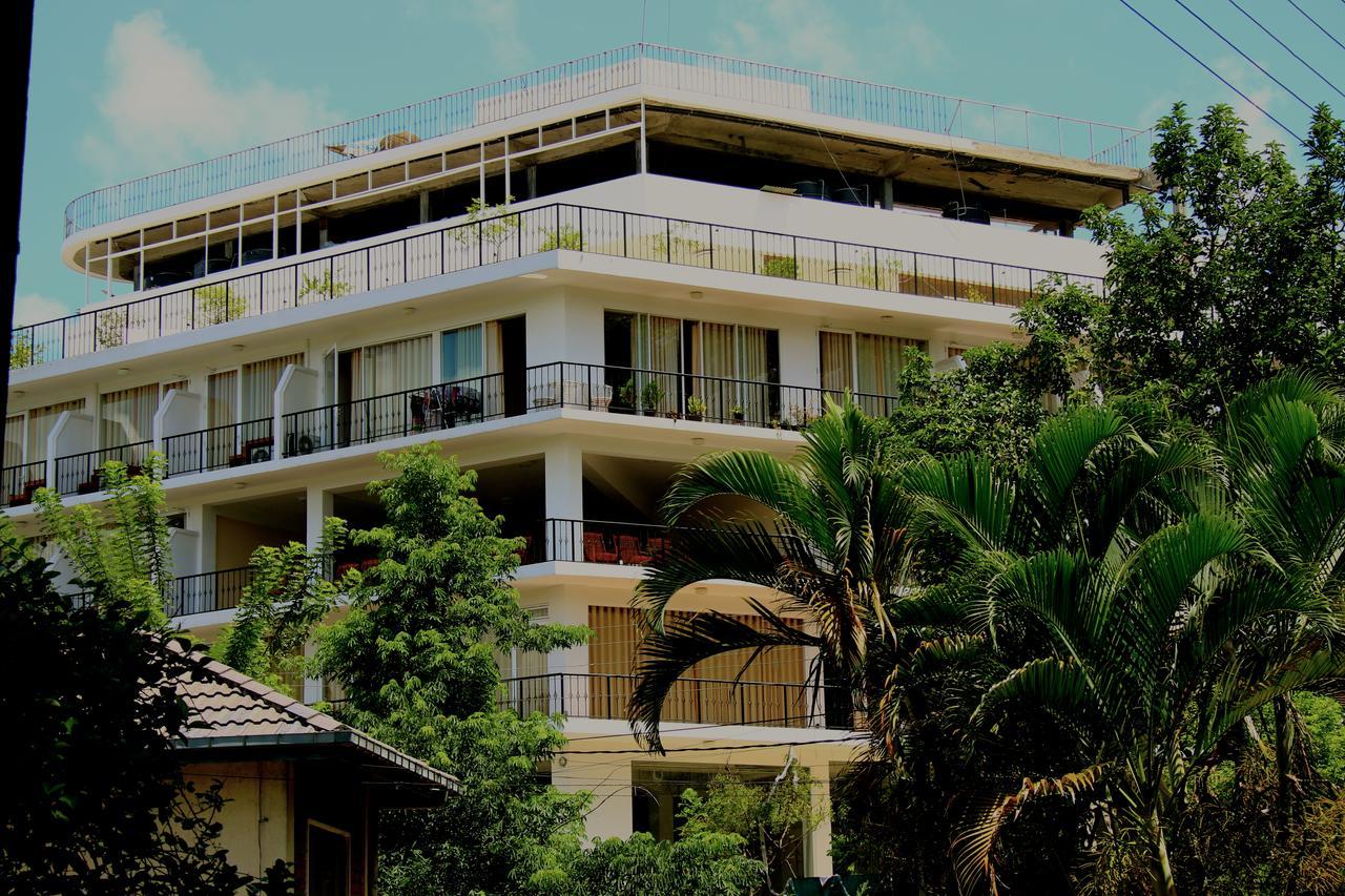 Sky View Grand Hotell Kandy Exteriör bild