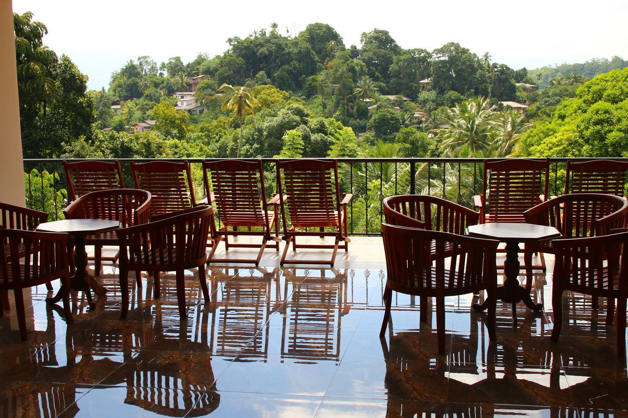 Sky View Grand Hotell Kandy Exteriör bild