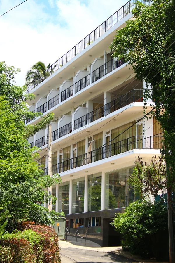 Sky View Grand Hotell Kandy Exteriör bild